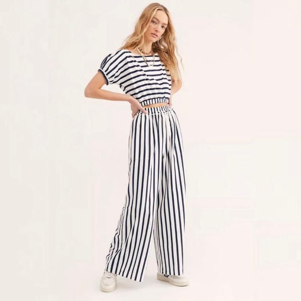 Free People Set - Picture 1 of 4
